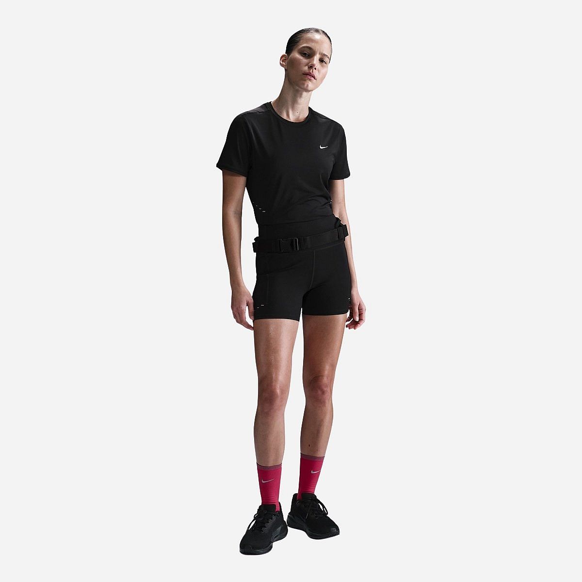Nike Swift Dri-Fit Short-Sleeve Dames Nike Swift Dri-Fit Short-Sleeve Dames