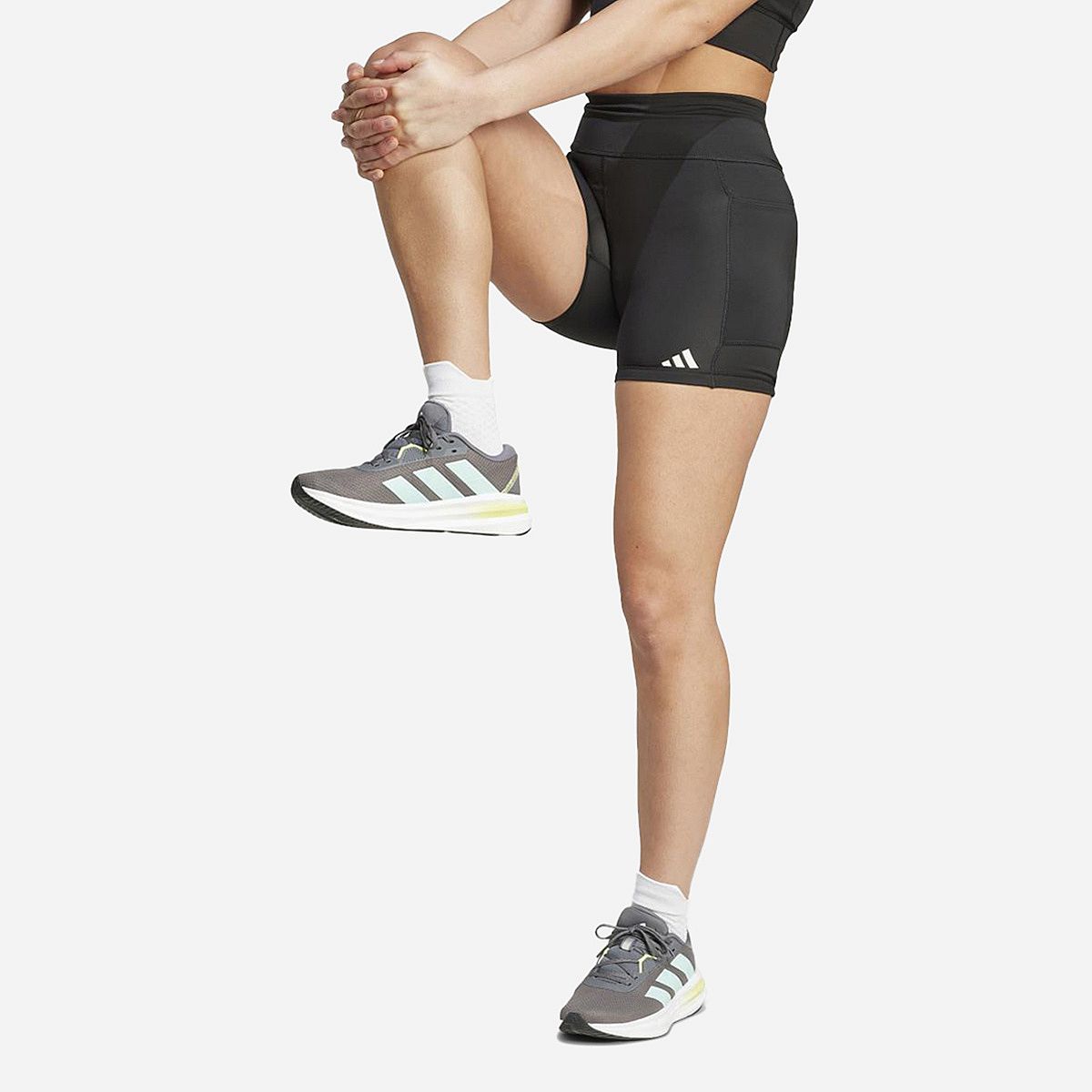 Adidas Own the Run Korte Legging Dames Adidas Own the Run Korte Legging Dames