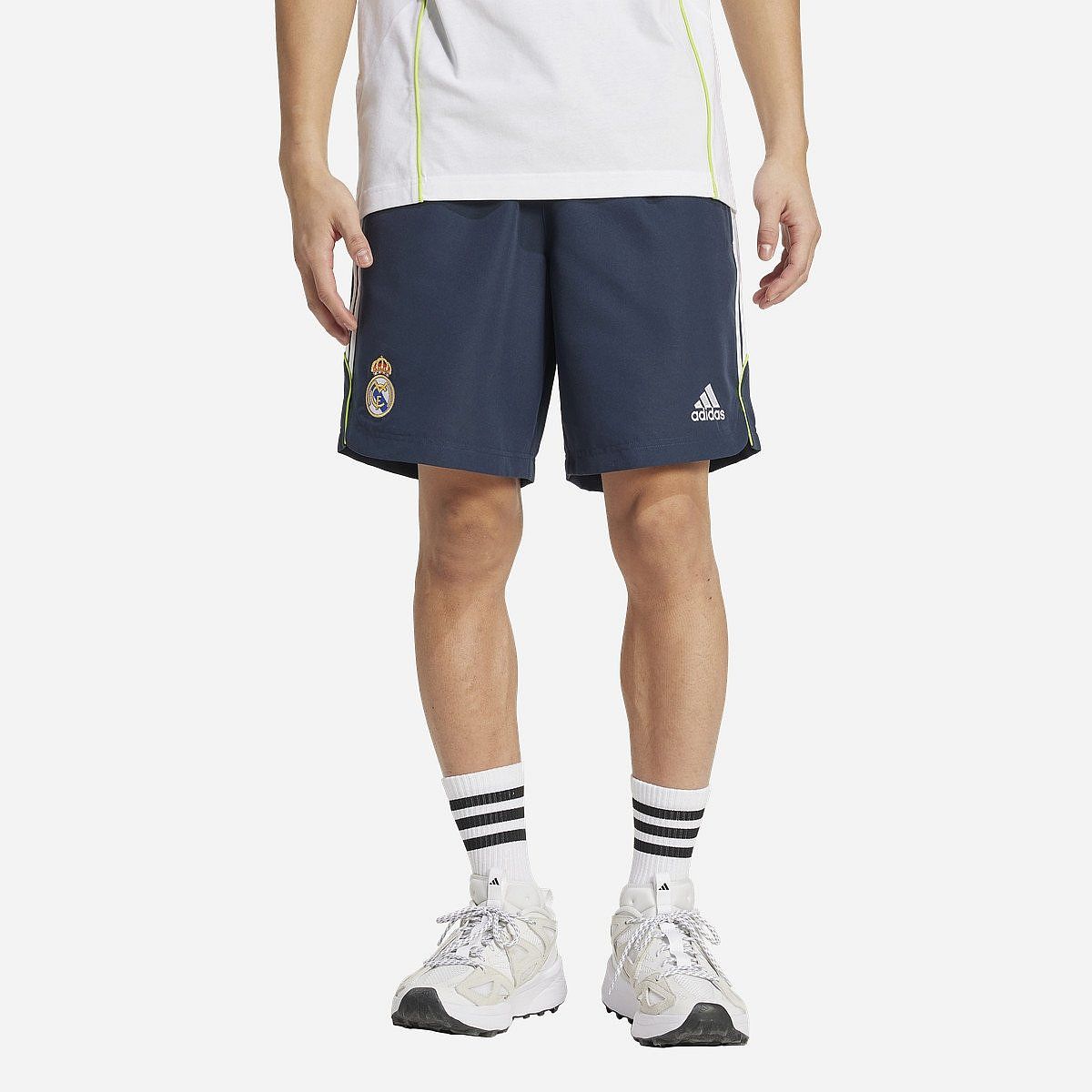 Adidas Real Madrid 2025/2026 Urban Purist Short Senior Adidas Real Madrid 2025/2026 Urban Purist Short Senior