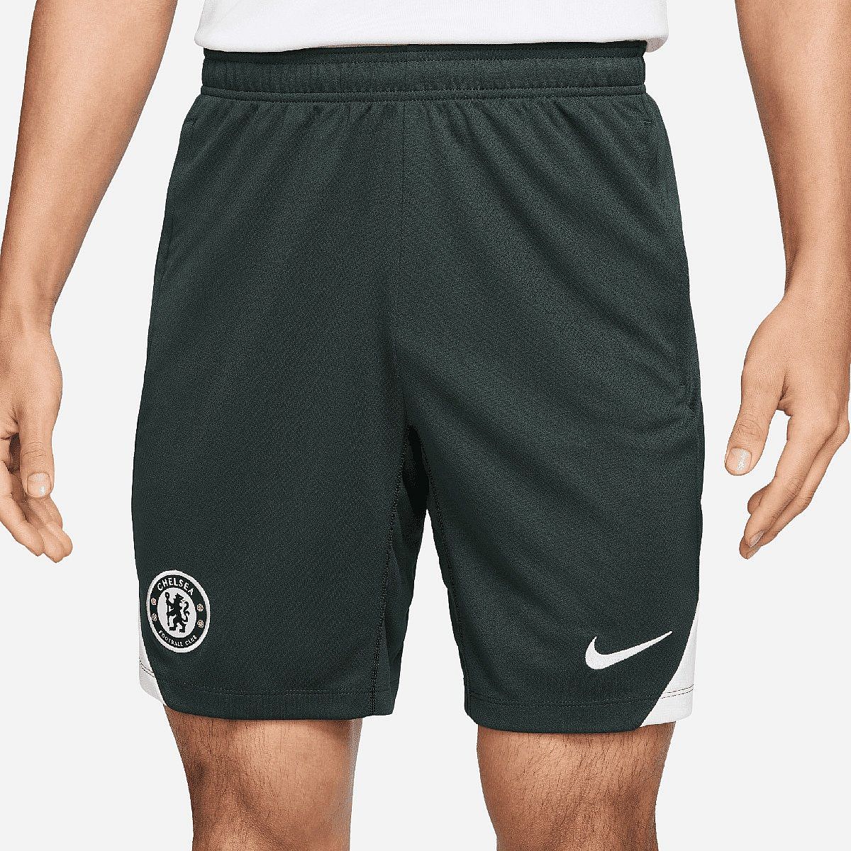 Nike Chelsea FC Dri-Fit Strike Short Senior Nike Chelsea FC Dri-Fit Strike Short Senior