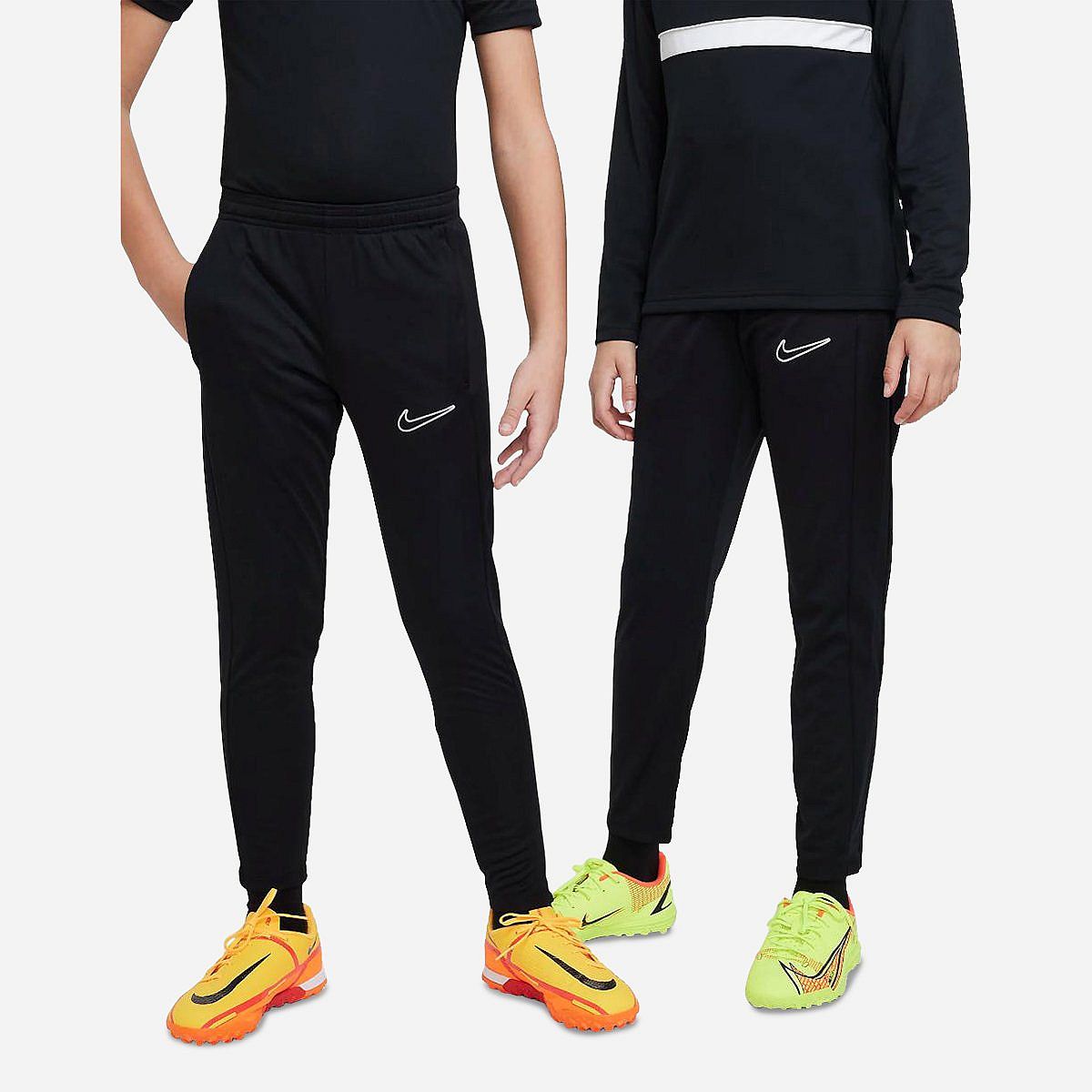 Nike Dri-Fit Academy23 Trainingsbroek Junior Nike Dri-Fit Academy23 Trainingsbroek Junior